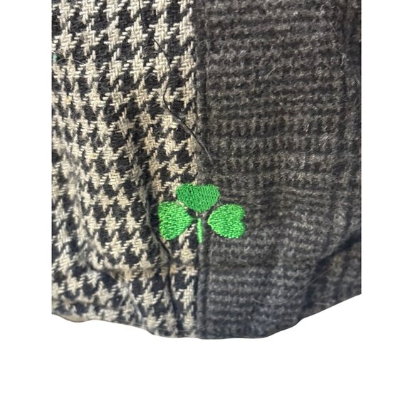 JC Walsh & Sons Ireland Patchwork Flat Cap With Embroidered Shamrock & Irish Ble - Picture 3 of 6